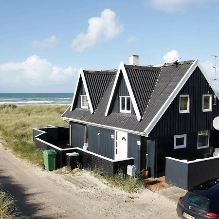 6 Person Holiday Home In Blokhus Chambre photo