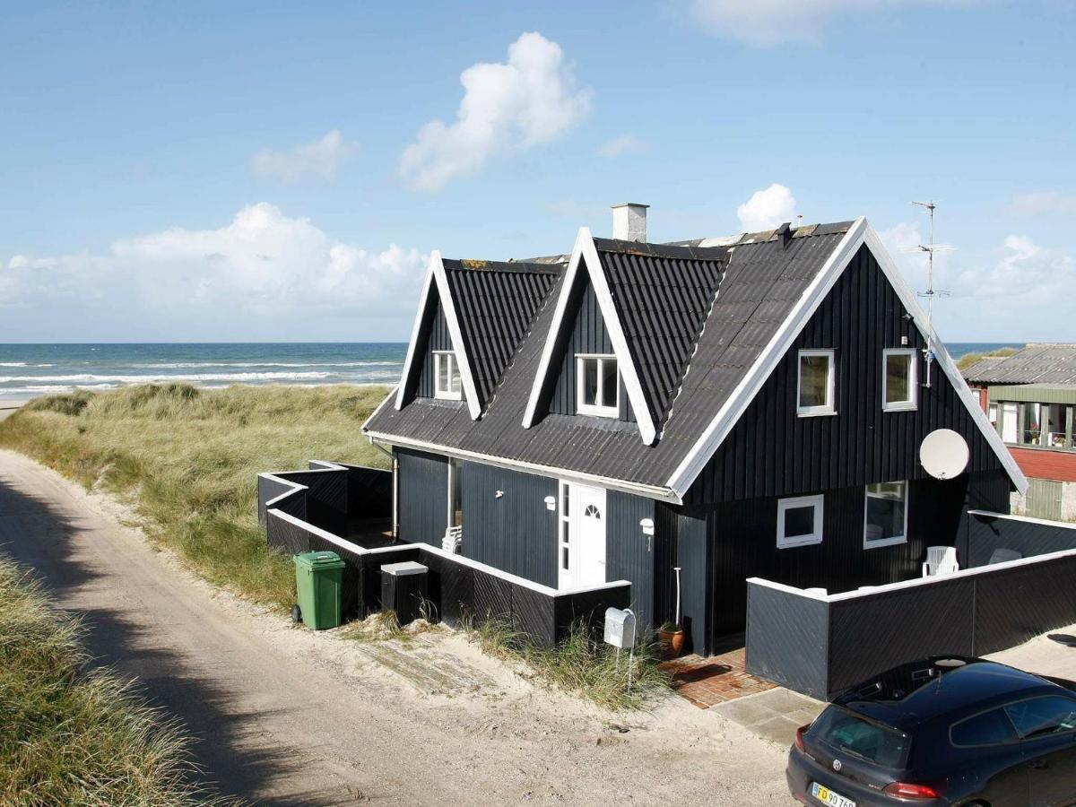 6 Person Holiday Home In Blokhus Chambre photo